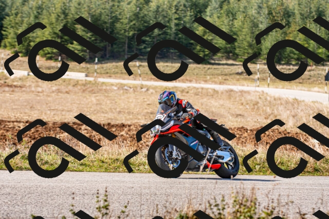 20251012114930_-R020503_r2