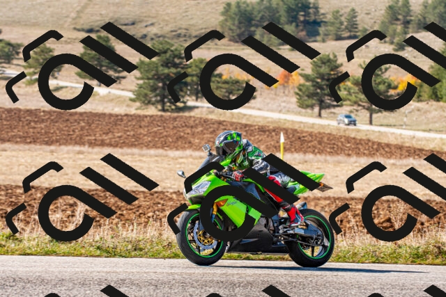 20251012115129_-R020532_r2