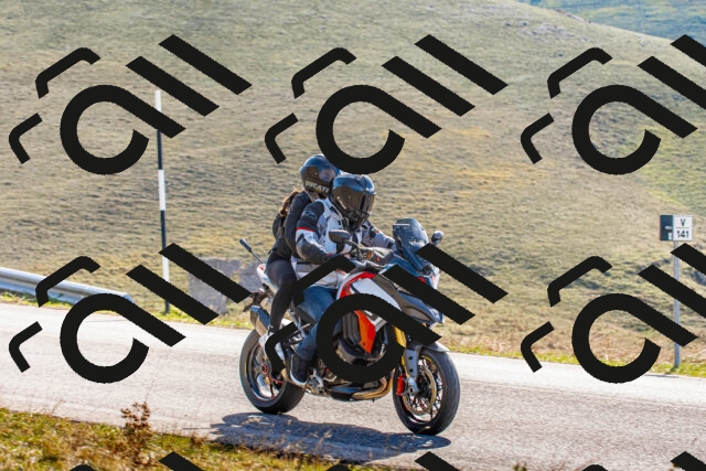 20251012115356_-R020555_r2