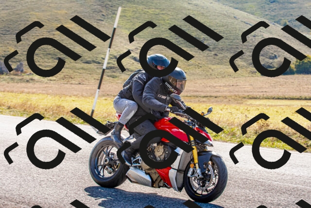 20251012115425_-R020563_r2