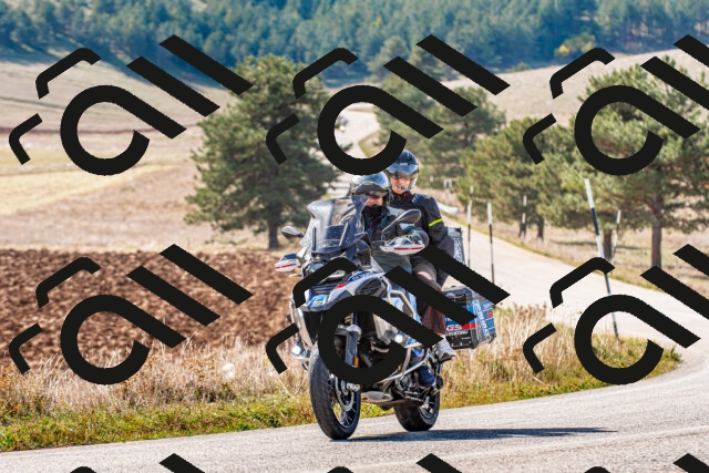 20251012123836_-R020609_r2