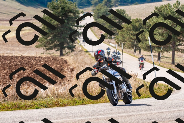 20251012124248_-R020640_r2