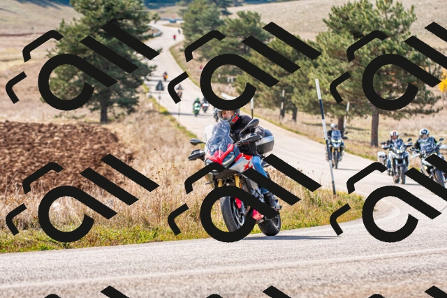 20251012124252_-R020642_r2