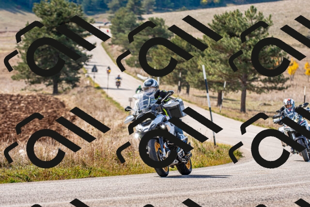 20251012124253_-R020645_r2