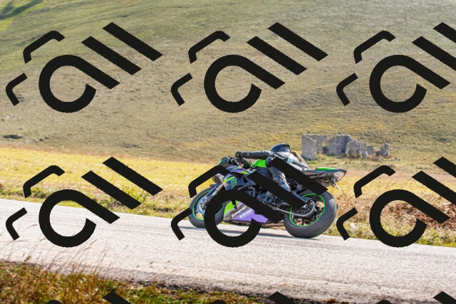 20251012124825_-R020693_r2