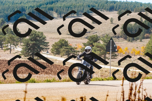 20251012130032_-R020732_r2