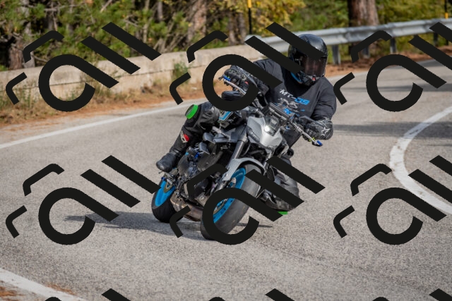 202511021141-DSC_8851_c4_