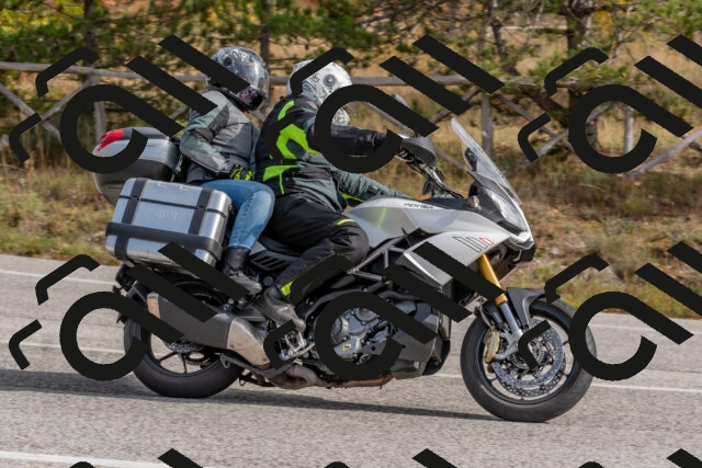 202511021159-DSC_8946_c4_