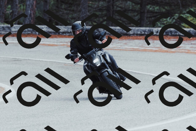 202511021424-_04A3810_c3