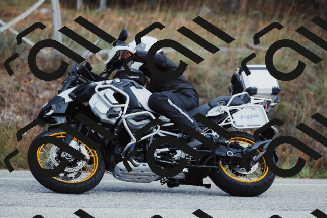 202511021425-_04A3829_c3