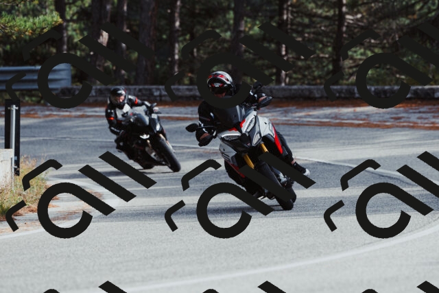 202511021448-_04A3869_c3