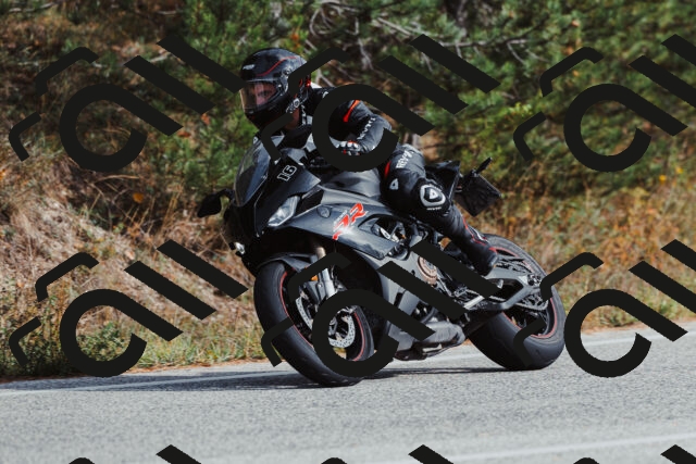 202511021448-_04A3873_c3