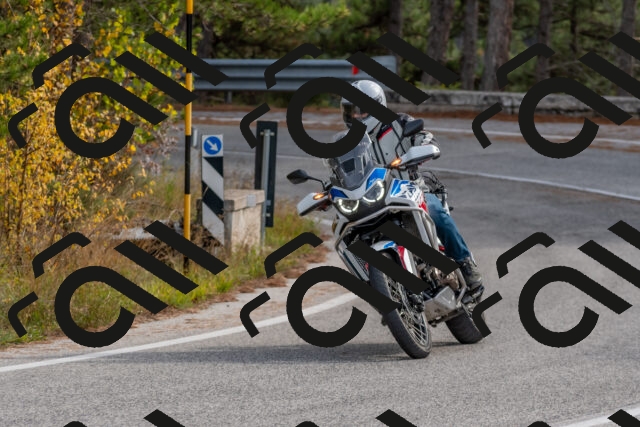 202511021230-DSC_9048_c4_