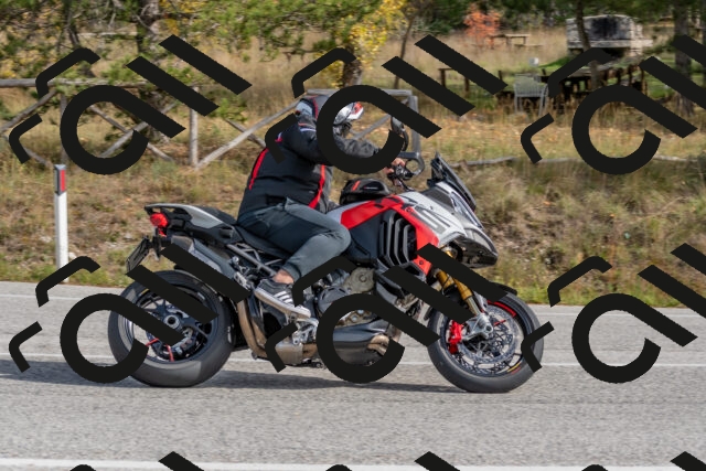 202511021237-DSC_9130_c4_