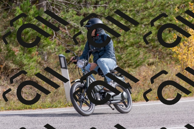 202511021249-DSC_9182_c4_