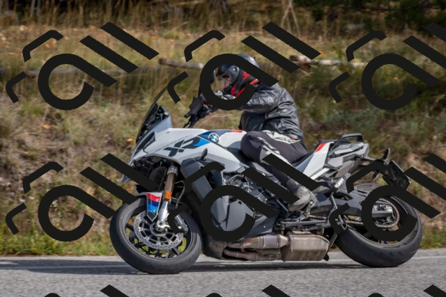 202511021250-DSC_9196_c4_