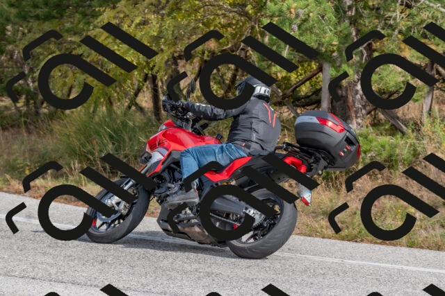 202511021253-DSC_9227_c4_