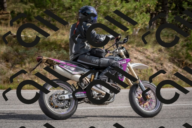 202511021256-DSC_9231_c4_