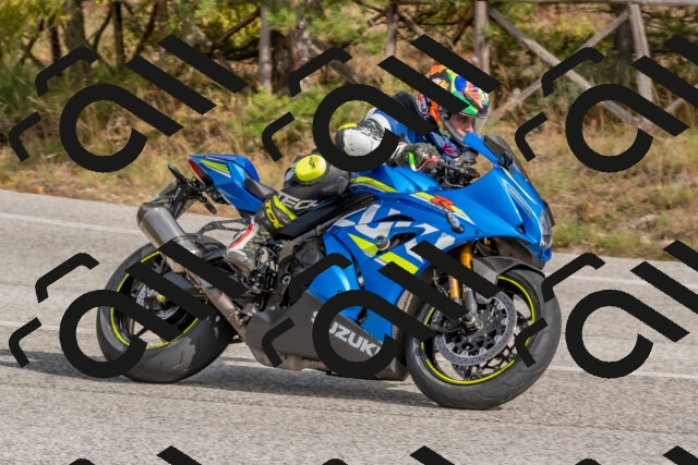 202511021258-DSC_9259_c4_