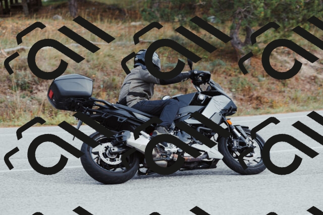 202511021532-_04A4022_c3