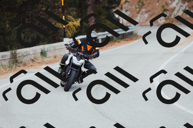 202511021535-_04A4023_c3