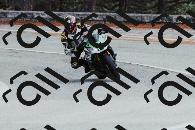 202511021551-_04A4049_c3