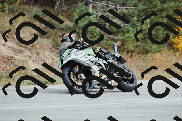 202511021551-_04A4052_c3