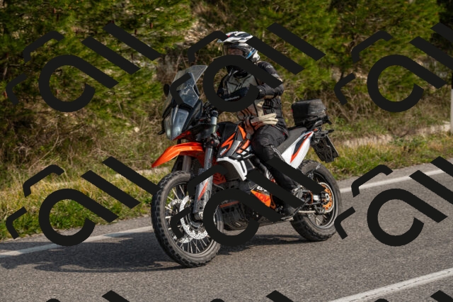 202602281258-M22_0476_m2_