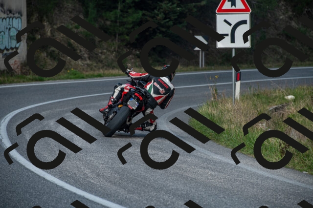 202602281422-M22_0647_m2_