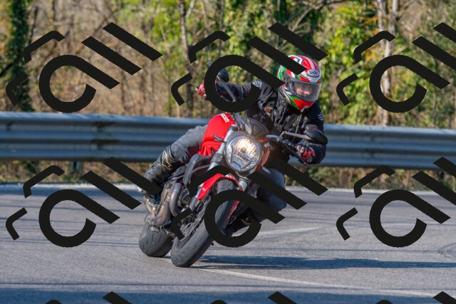 20260228105808-R01_1270_R1