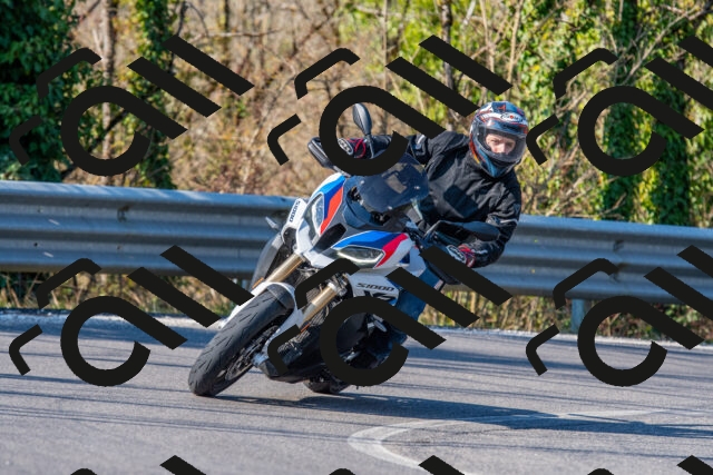 20260228111536-R01_1446_R1