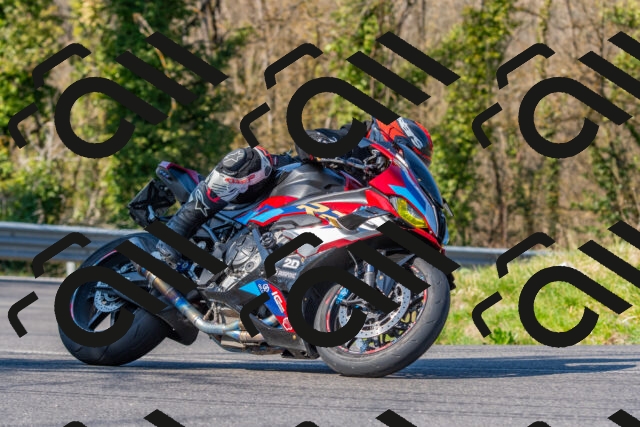 20260228120033-R01_1743_R1